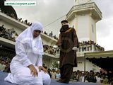 Indonesia: public caning in Aceh - Click to enlarge