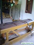 Strapping bench - Click to enlarge